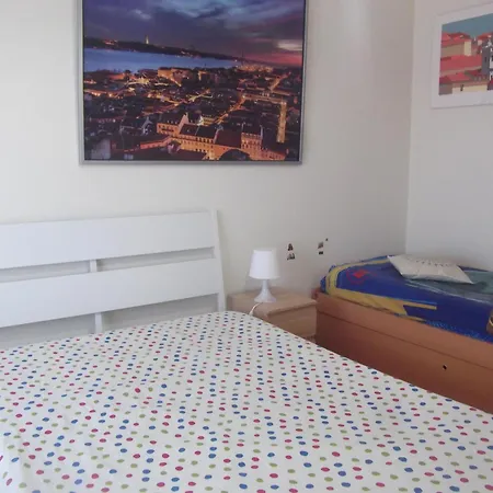 Marvelous Space Homestay Lisbon